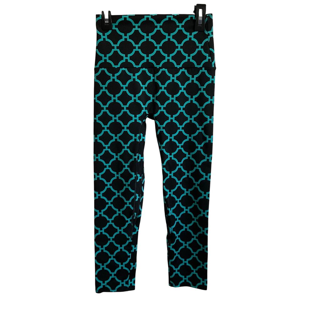 K-Deer Geometric Print Capri Leggings - Size Small